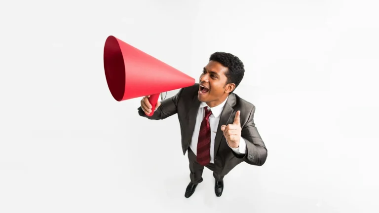 un charge de communication evenementielle