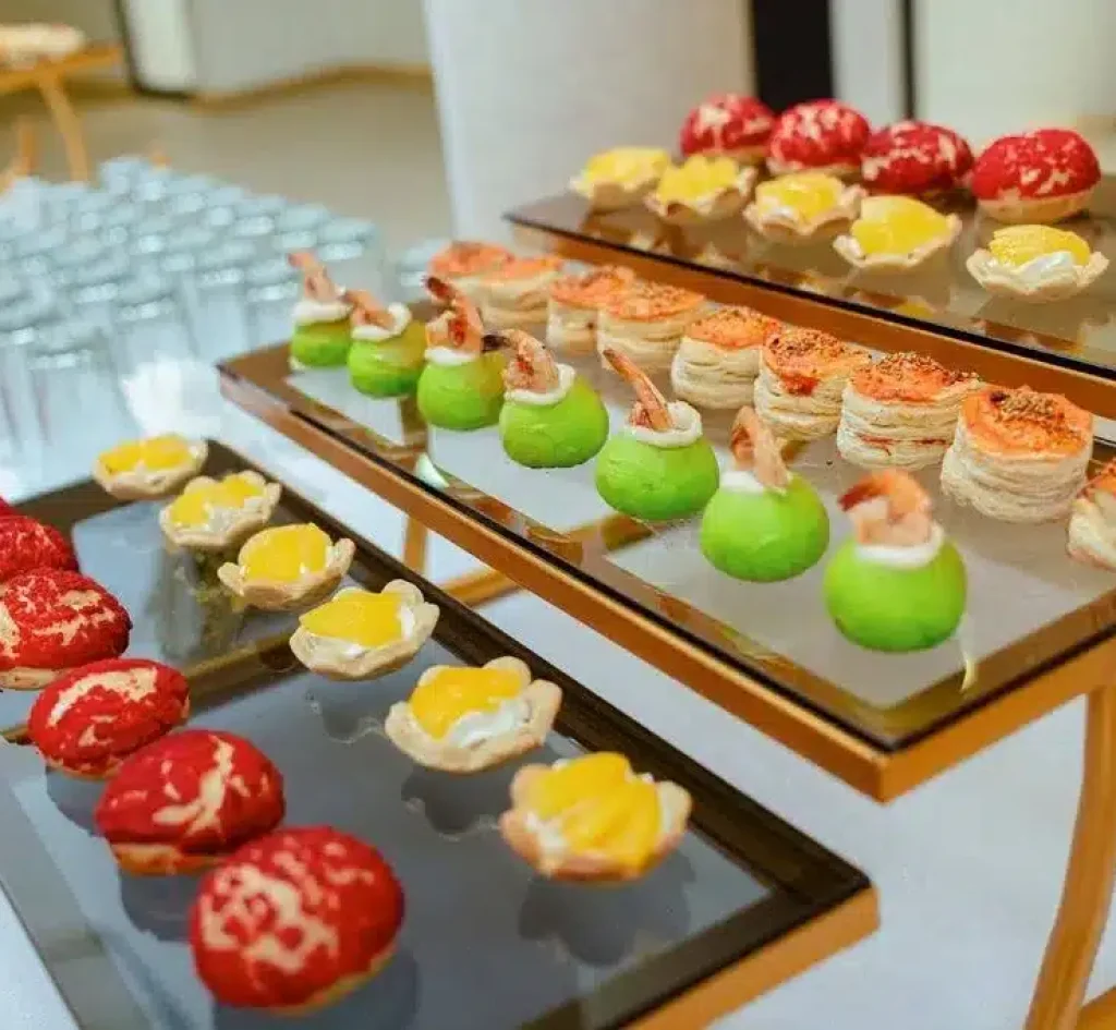 buffet louvto company
